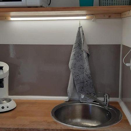 Petit Studio Independant Dans Jardin Avec Parking Et Portail Electrique 马赛 外观 照片